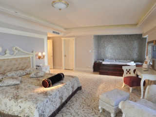 Revelion PARIS 2024 - Basmele din Valea Loarei PREMIUM TOURS