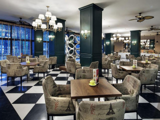 Ilena Hotel