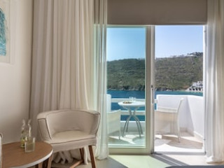 NISSAKI BOUTIQUE HOTEL