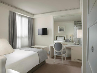 NJV Athens Plaza