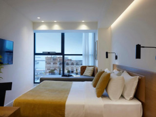 Noa Hotel