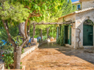 Nobelos Boutique Hotel