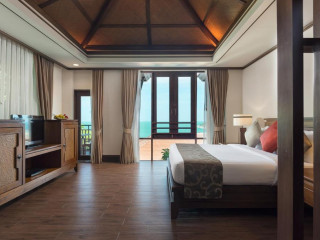 Nora Buri Resort & Spa