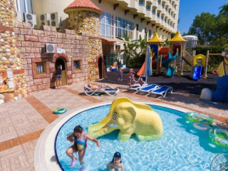 NOVA PARK HOTEL