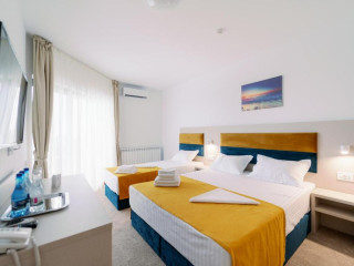 NOVUS Hotel