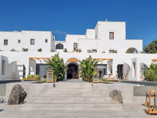 Numa Santorini