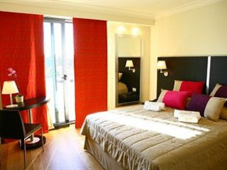 OANDB ATHENS BOUTIQUE