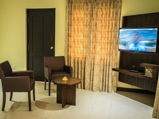 OASIS HOTEL RESTAURANT & SPA