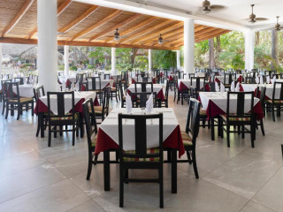 Occidental Tamarindo
