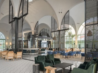 OCEAN EL FARO - EL BESO