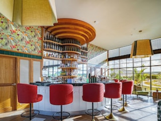 OCEAN EL FARO - EL BESO