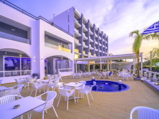 Oceanis Park Hotel