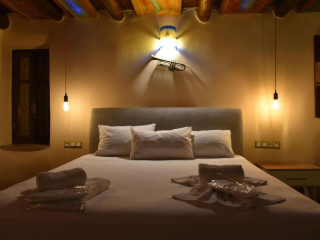 Odos Oneiron Boutique Hotel
