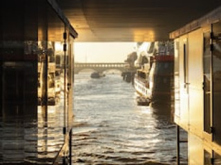 OFF PARIS SEINE