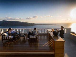 Oia Mansion