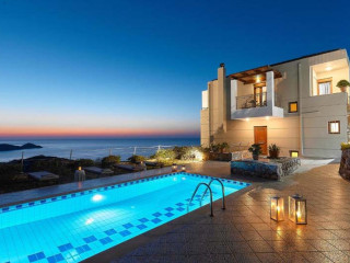 OKEANIDES LUXURY VILLAS