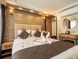 OLD HARBOUR HOTEL ISTANBUL