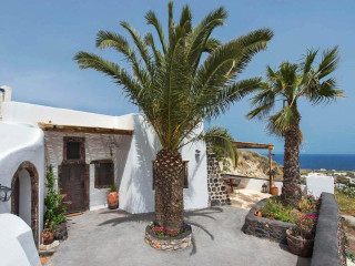 Old Vourvoulos Houses