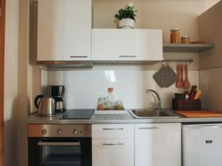 OLEA MARE STUDIOS & APARTMENTS