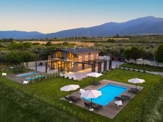 Olive All Seasons Suites Panel Hospitality Homes & Villas