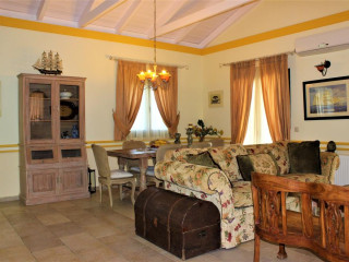 Oliviero Villas