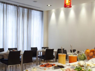 OLYMPIC HOTEL