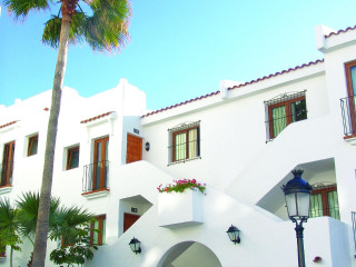 Ona Beverly Hills Suites