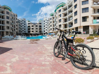 One Bedroom Apartment In Avalon Complex