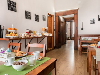 OPERA HOME