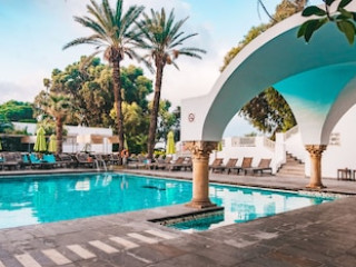 ORANGERS BEACH RESORT