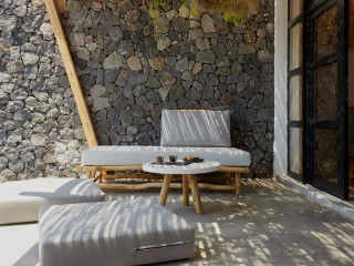 Oscar Beachfront Suites