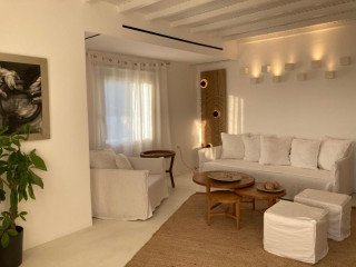 Ostraco Suites