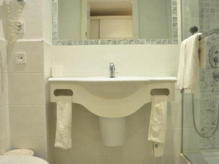 AYAZ AQUA HOTEL