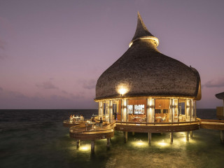 OUTRIGGER Maldives Maafushivaru Resort