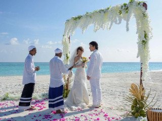 Outrigger Maldives Maafushivaru Resort