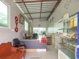 OYO 471 SUNSHINE APARTMENT