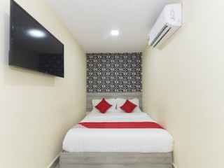 OYO 552 KL CENTRE POINT