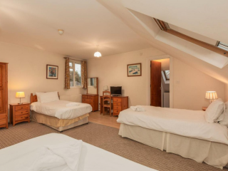 OYO Ricky Road Guest House - Budget