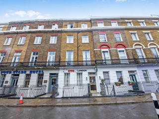 OYO Townhouse 30 Sussex Hotel, London Paddington