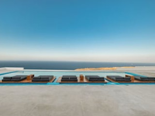 OYSTER LUXURY SUITES