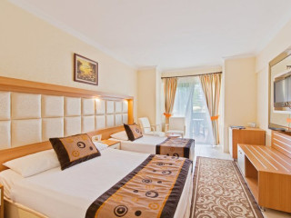 OZ HOTELS INCEKUM BEACH HOTEL