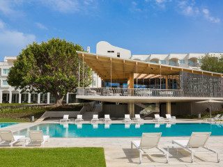 Ozadi Tavira Hotel