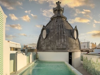Palacio Santa Clara Autograph Collection