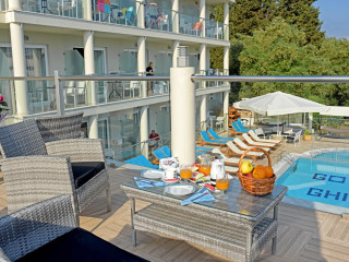 Palapart Gikas Suites and Studios