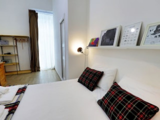 PALAZZO BEVILACQUA NAPOLI B AND B