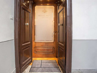 PALAZZO DEPRETIS NAPLES