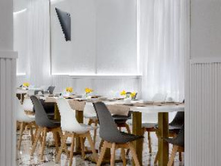 PALAZZO SANT ANTONIO NAPOLI