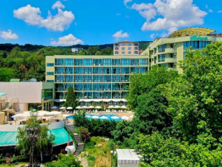 PALM BEACH HOTEL