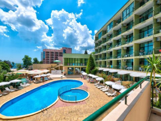 PALM BEACH HOTEL