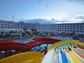 Palmyra Holiday Resort & Spa